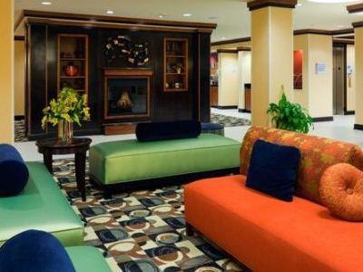 Holiday Inn Express & Suites Gonzales By Ihg Экстерьер фото